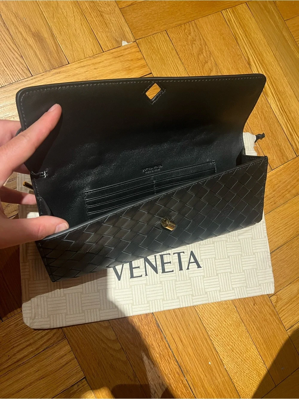 Bottega Veneta Intrecciato Andiamo Top Handle Clutch Black Brand New